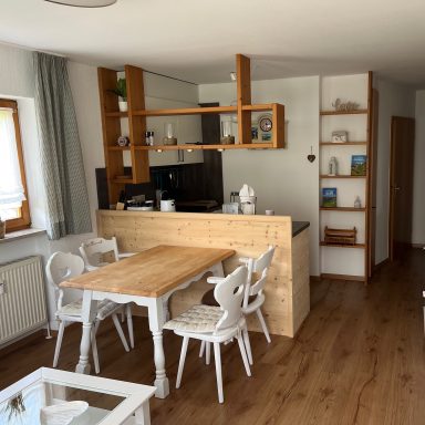 Wohnraum mit Essbereich